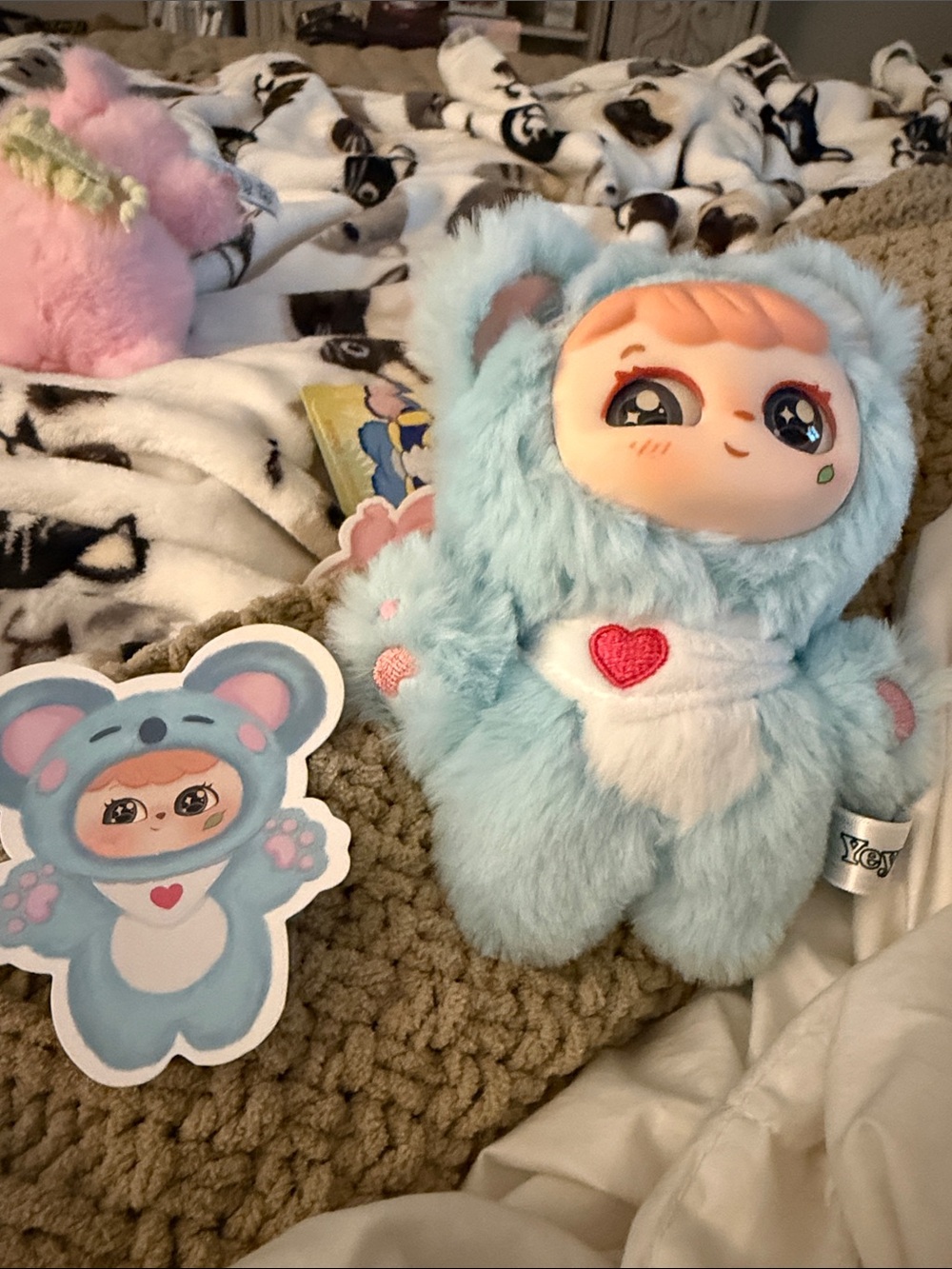 Yeypee Mystery Blind Black Box
Keychain Plush Blue Koala KoaKoa